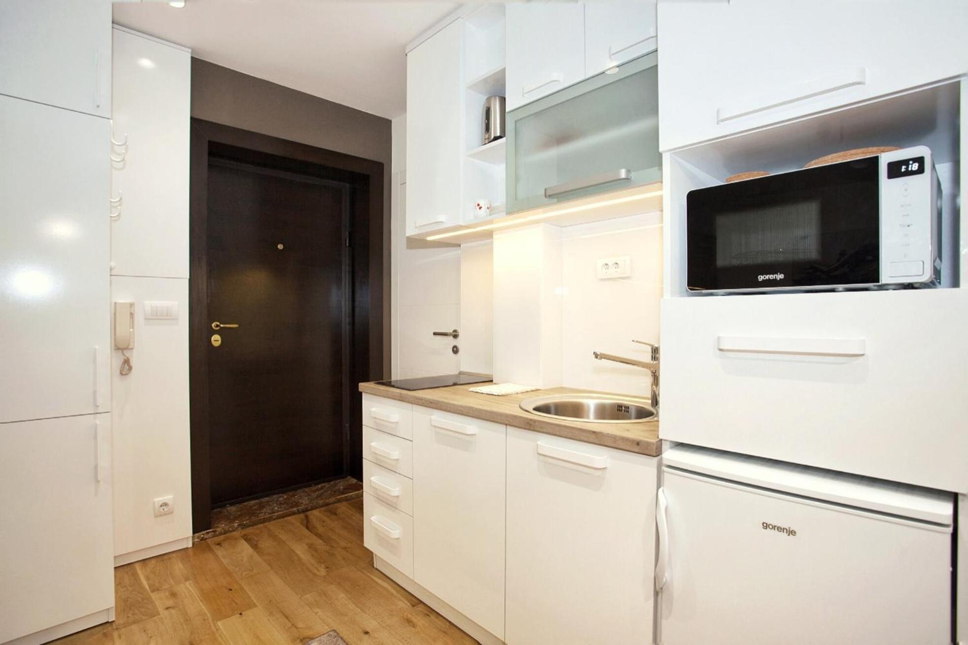 Hostgost Selected Suites - Skadarlija Square Belgrado Exterior foto